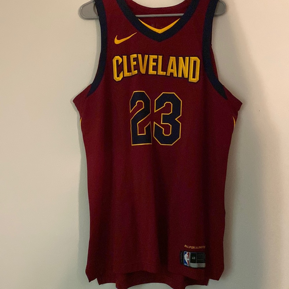Lebron James Cavaliers Jersey
